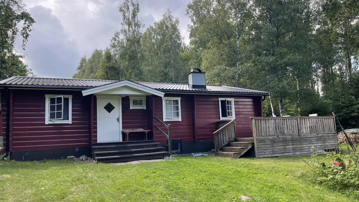 Virserum House | Vacation home directly on the lake, boat, sauna