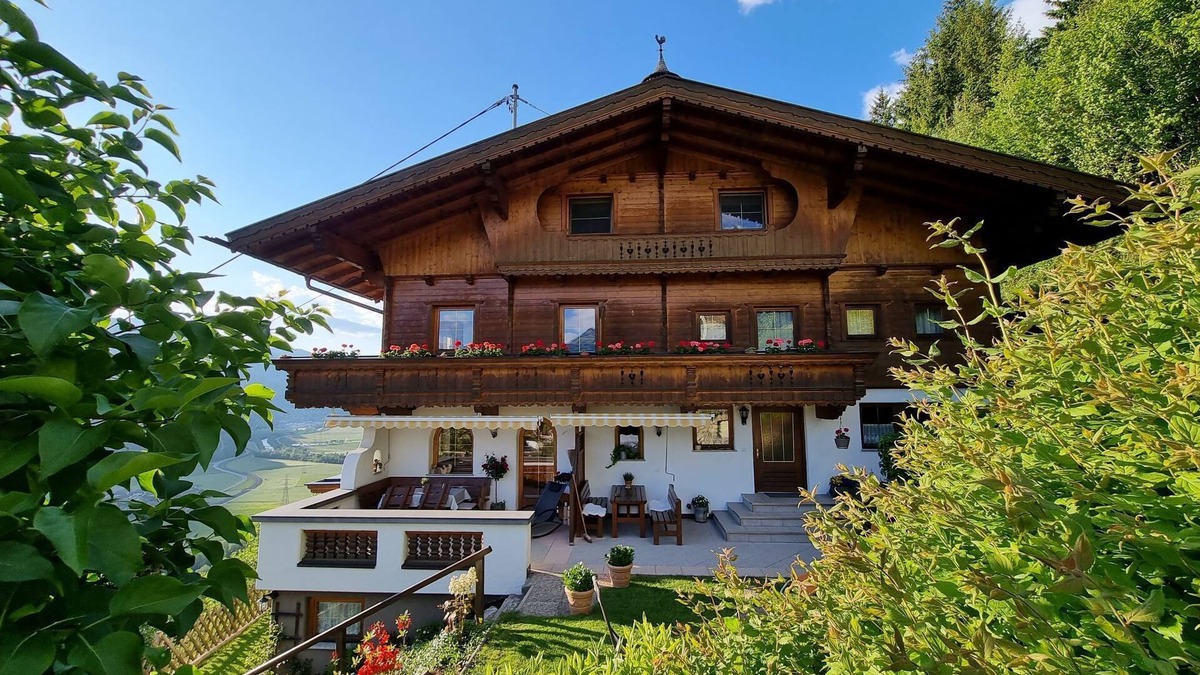 Distelberg House | Vacation home Egger by Interhome