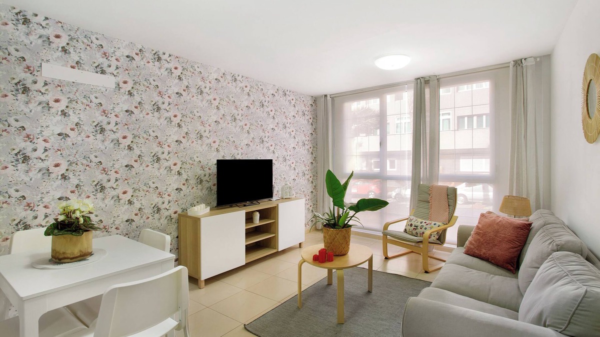 Playa de Arinaga House | Vacation Home 'Sunrise Arinaga' with Wi-Fi