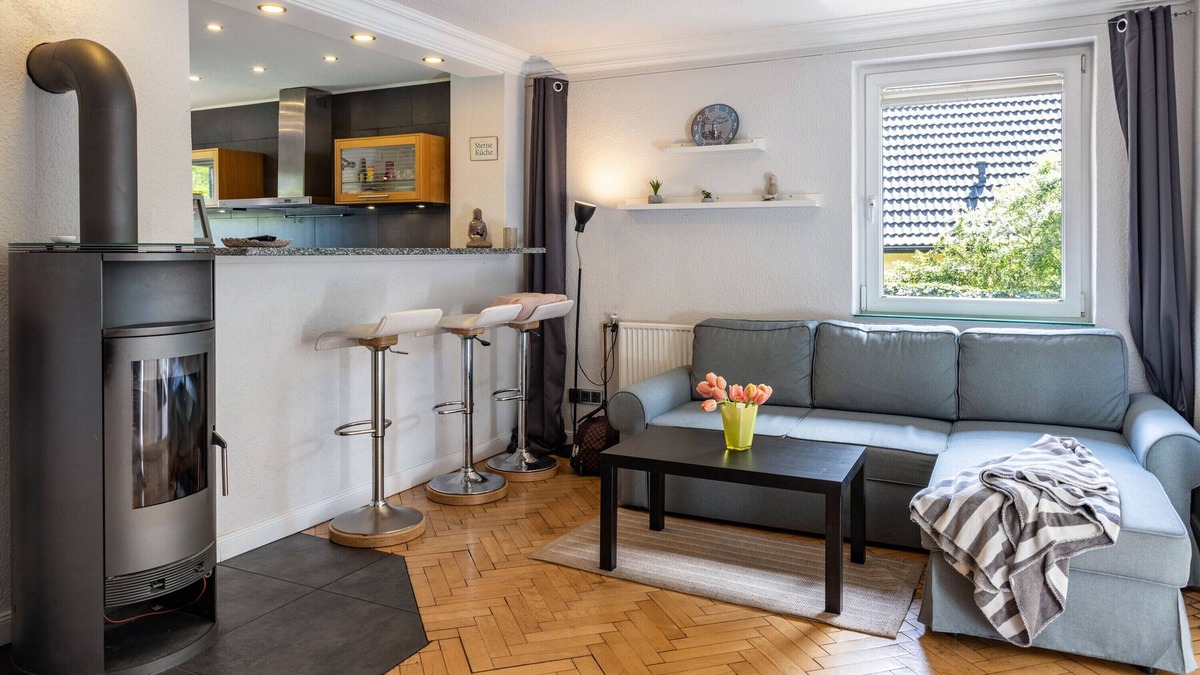 Quickborn House | Vacation Home "Ferienhaus Baumann" with Terrace & Wi-Fi