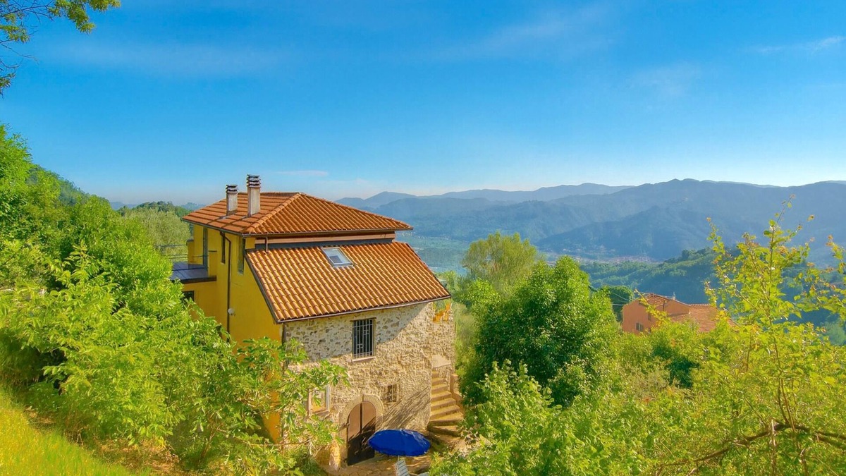 Podenzana House | Vacation home for 5 guests with 100m² in Podenzana (65832)