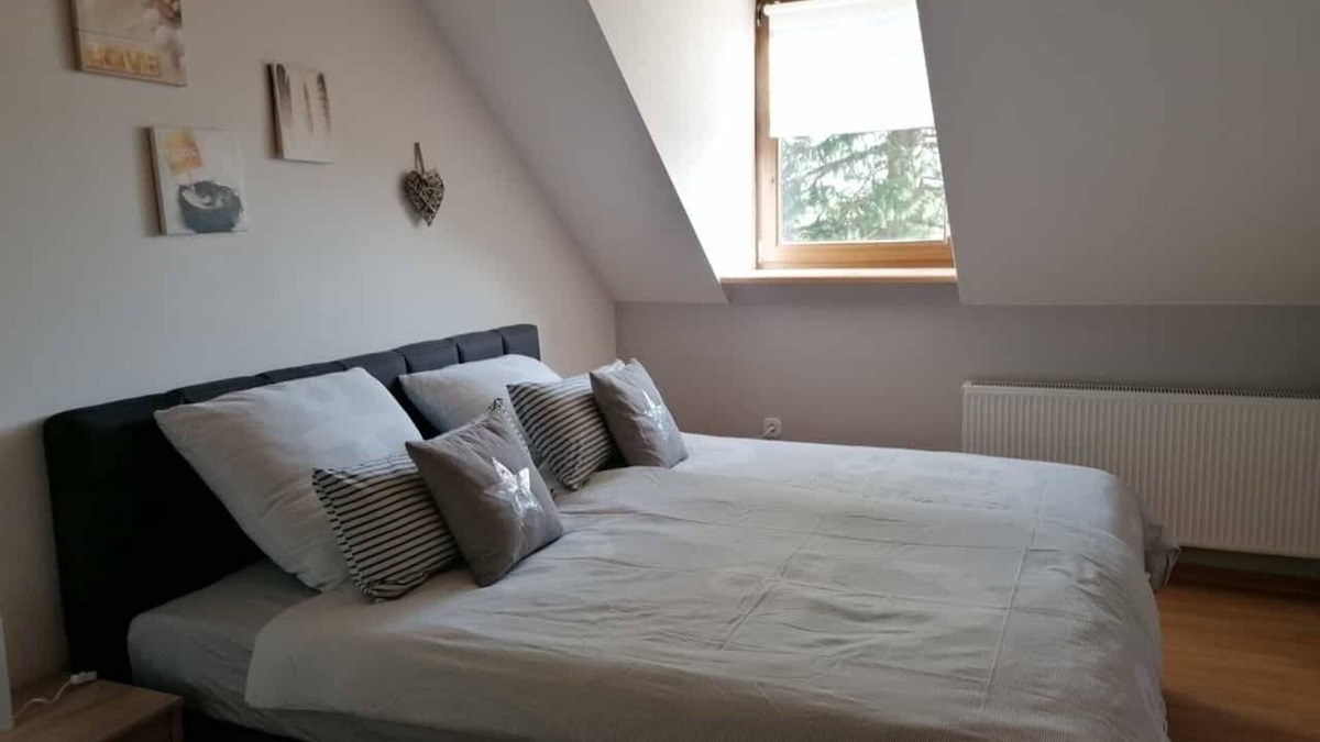 Schwirzheim House | Vacation home for 9 guests with 145m² in Schwirzheim (129357)