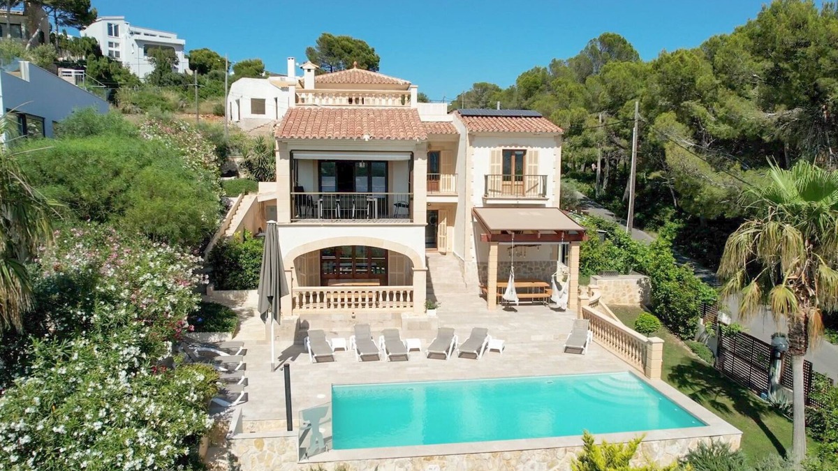 Cala Lliteres House | Vacation home for 14 guests with 400m² in Cala Ratjada (146570)