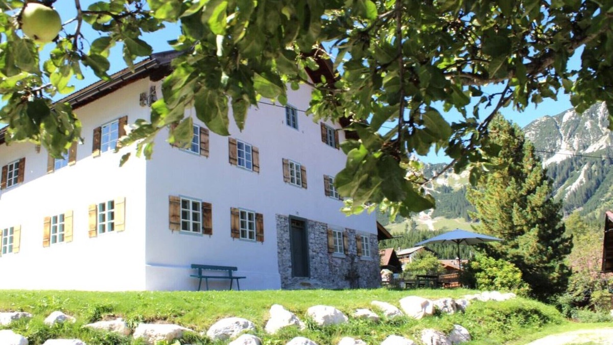 Berwang House | Vacation home for sole use for up to 8 people 4 bedrooms 2 bathrooms
