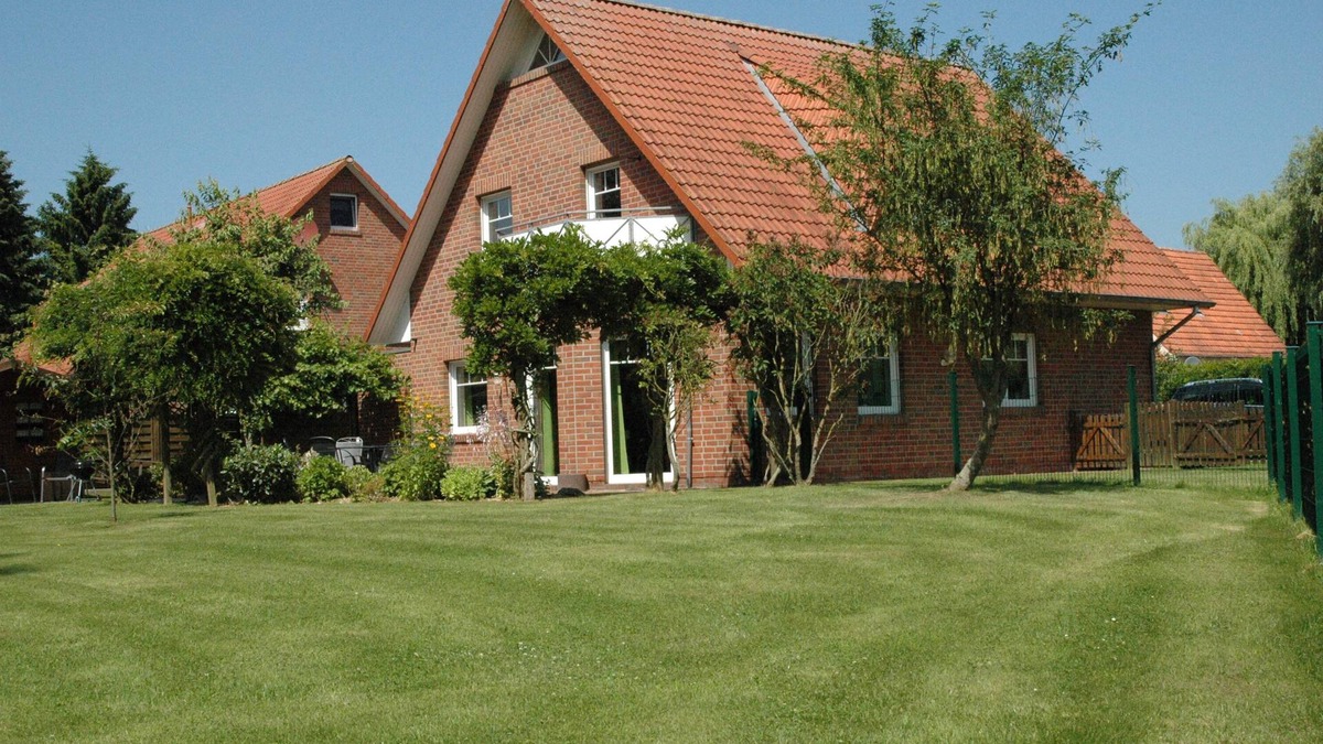Sande House | Vacation home for up to 11 people in Sande in Friesland on the North Sea