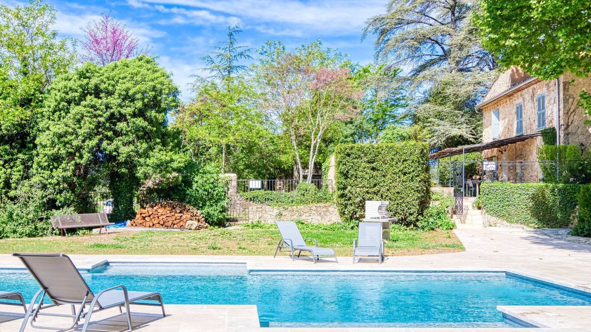 Besse-sur-Issole House | Vacation home Le Mas by Interhome