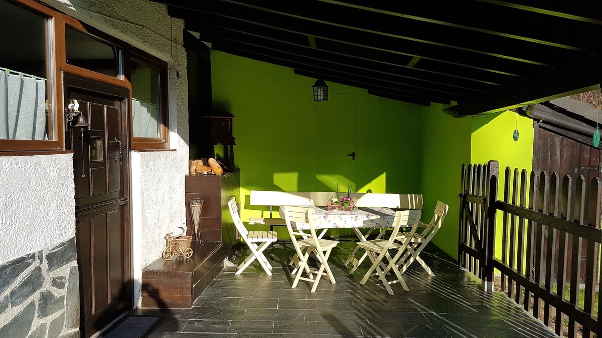 Santianes de Ola Cottage | Vacation home (full rental) El Rincón del Busgosu for 3 persons