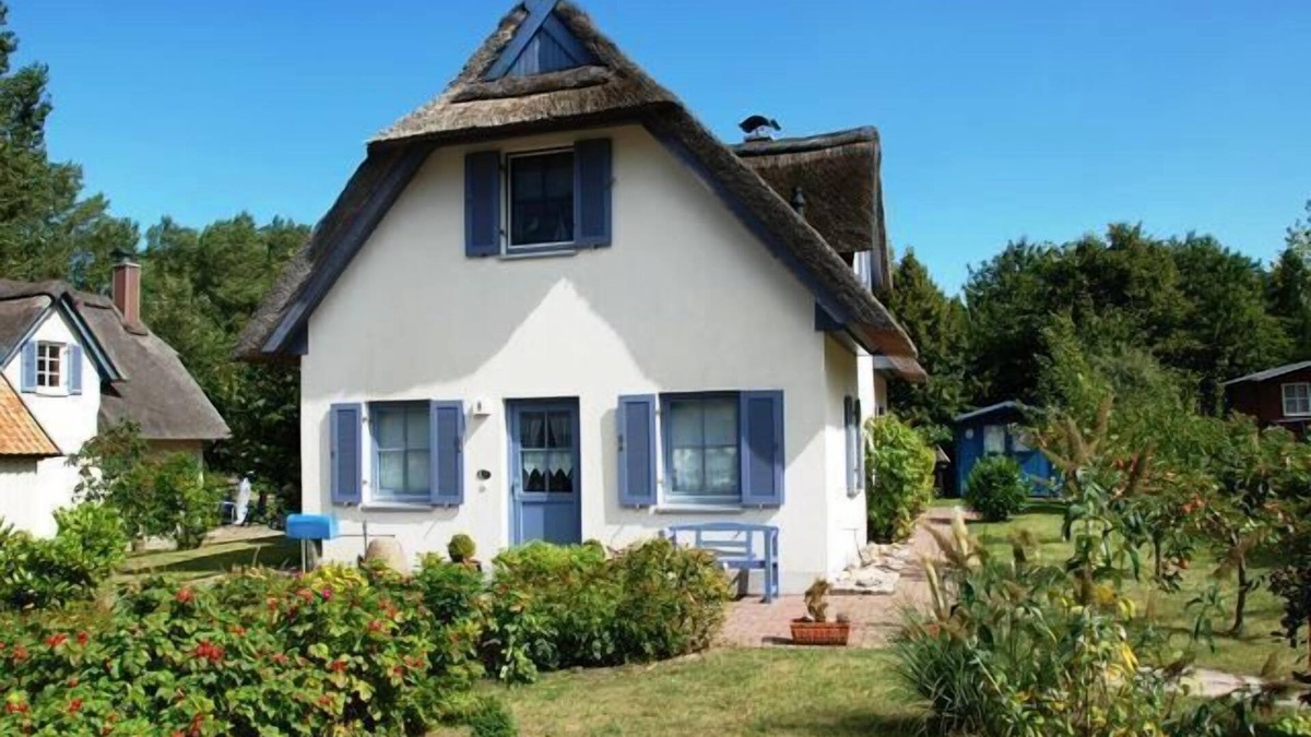 Am Schwarzen Busch House | Vacation home "Hagebutte" on Poel