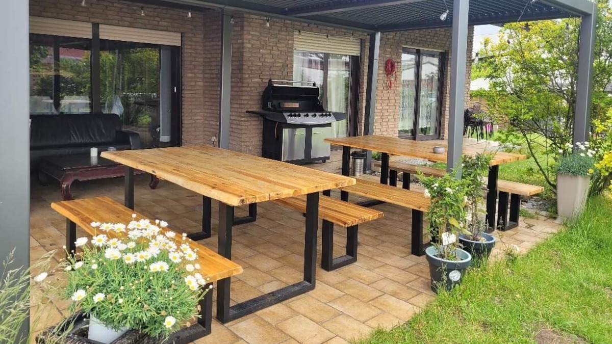 Verl House | Vacation Home "Hani's Partyhaus" with Private Mini Pool, Private Terrace & Wi-Fi