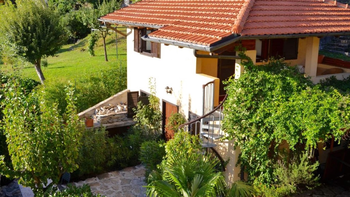Musignano Cottage | Vacation home in an idyllic mountain village: Our Casetta in Musignano near Maccagno