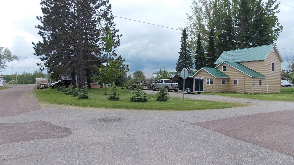 Mass City House | Vacation home in Mass City, MI - 4BD-1BA, located on ATV & Snowmobile Trail