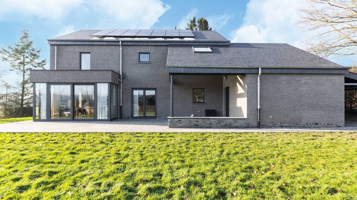 Petit-Thier House | Vacation Home in Petit-Thier with Scenic Views