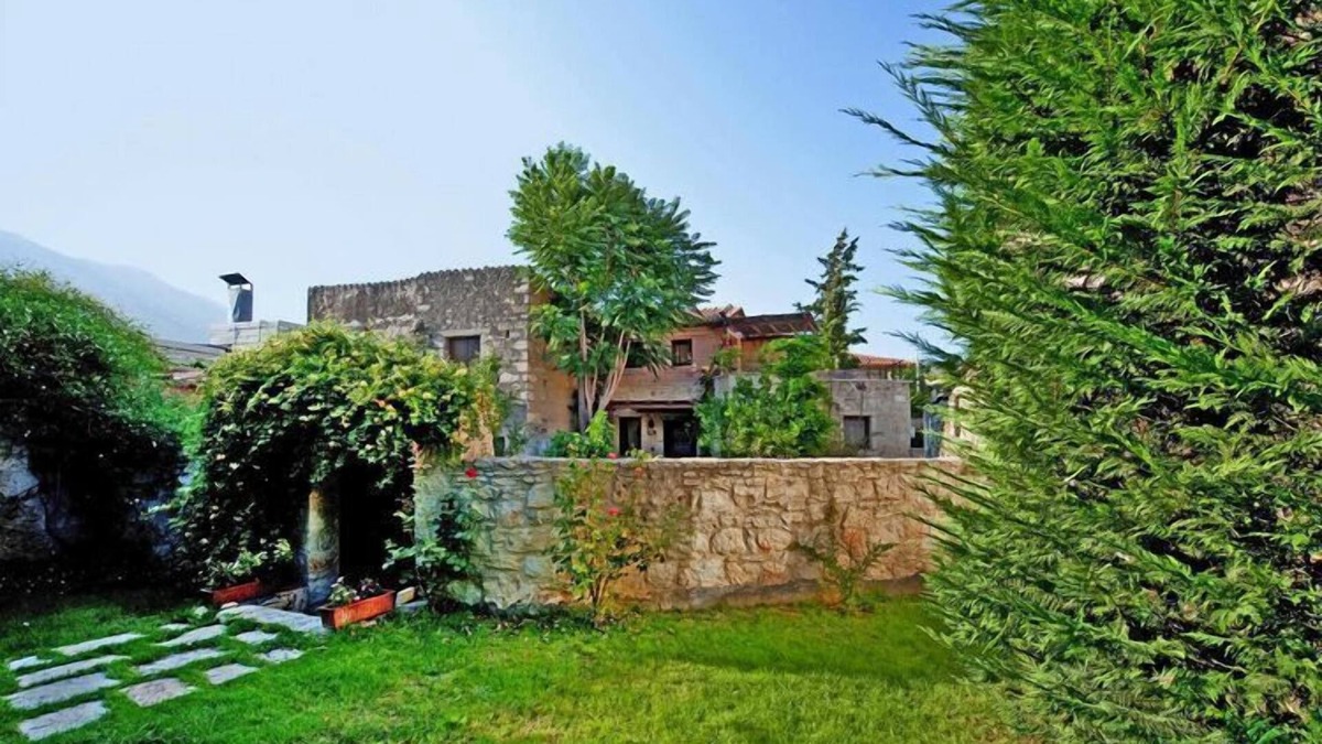 Archanes House | Vacation home in the Archanes with balcony