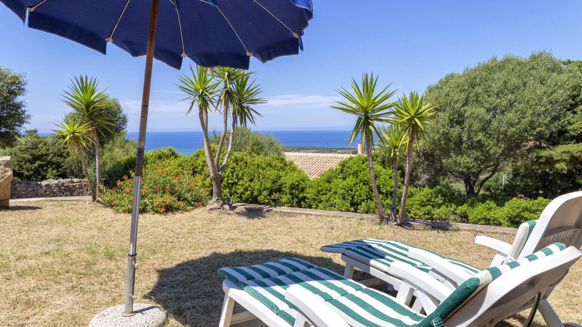 Paduledda House | Vacation Home "Fantastico Quadrilocale Vista Mare" with Sea View