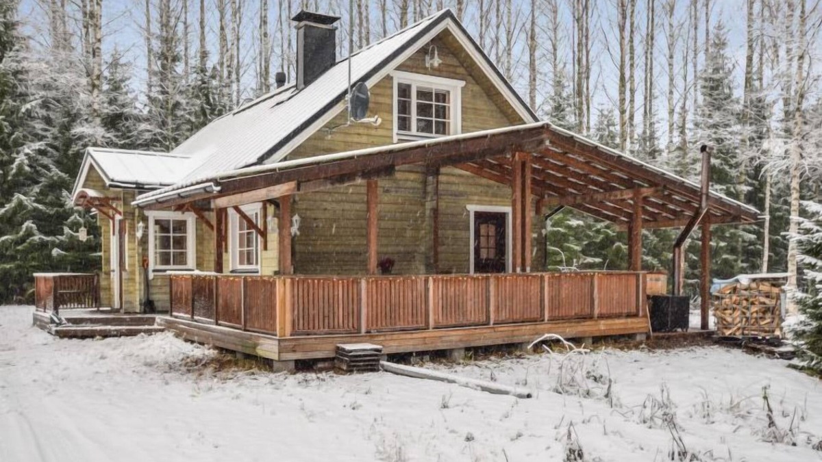 Hankasalmi House | Vacation home Josala by Interhome