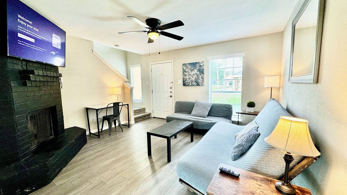 South Side House | Vacation home just 12 minutes drive to Texas A&M University - Corpus Christi