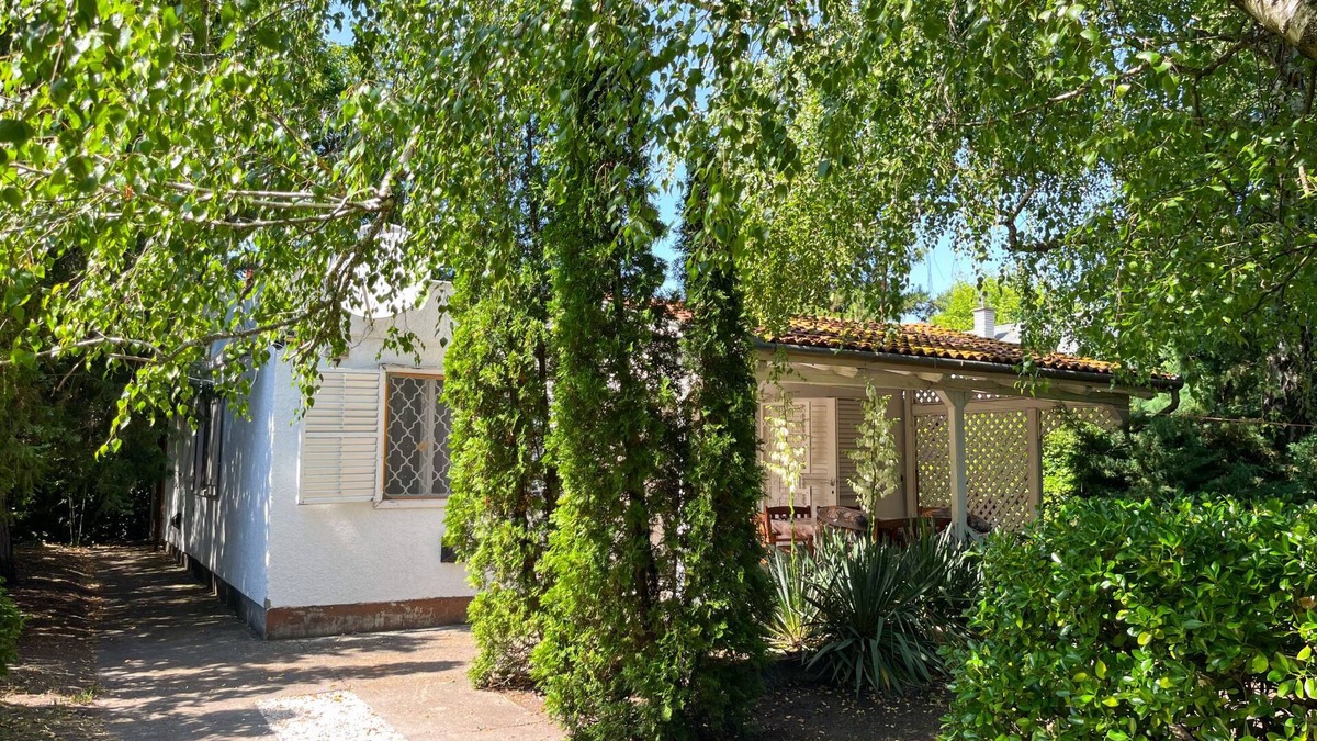 Balatonfenyves House | Vacation home Kiwi by Interhome