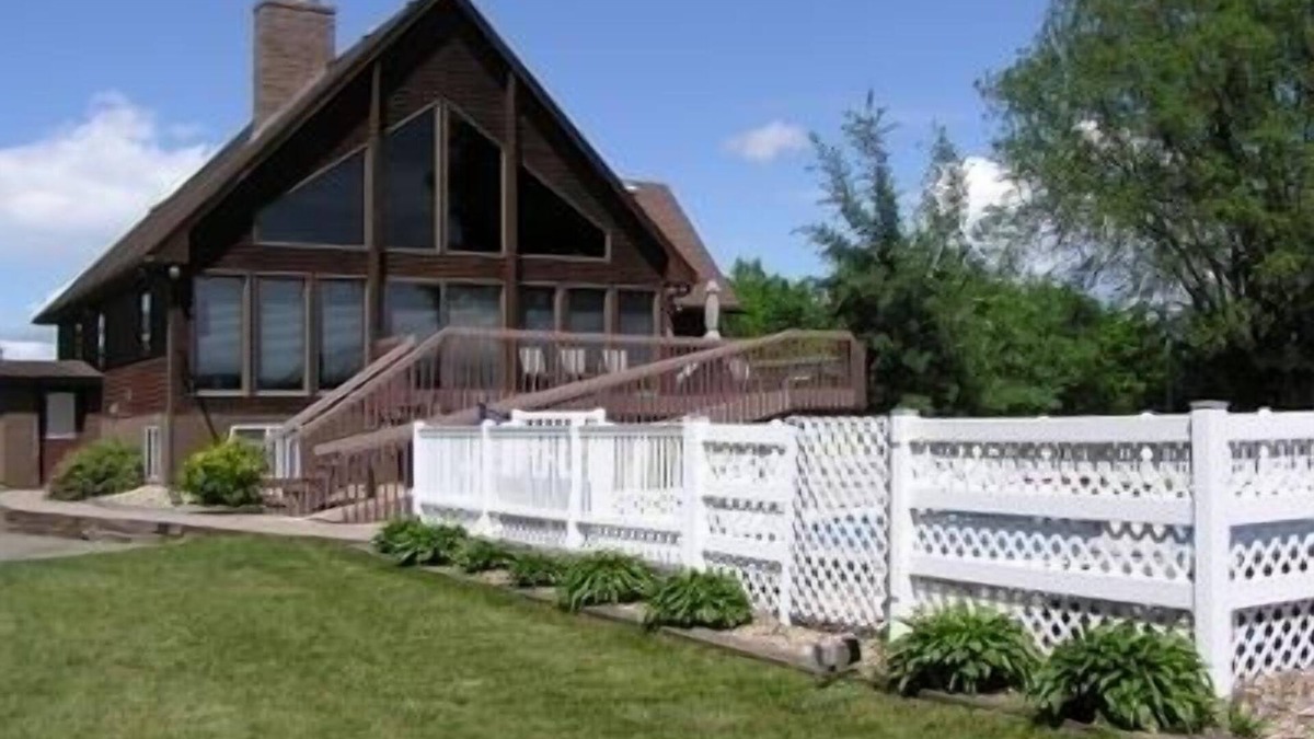 Hager City House | Vacation Home - Larger Home with Privacy and Scenic Views