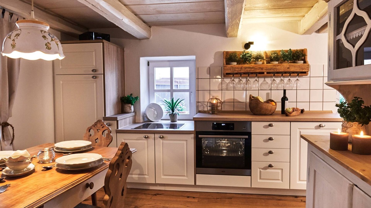 Bottingen Apartment | Vacation home Lilace with whirlpool and wood-burning stove, 4 bedrooms, max. 8 persons