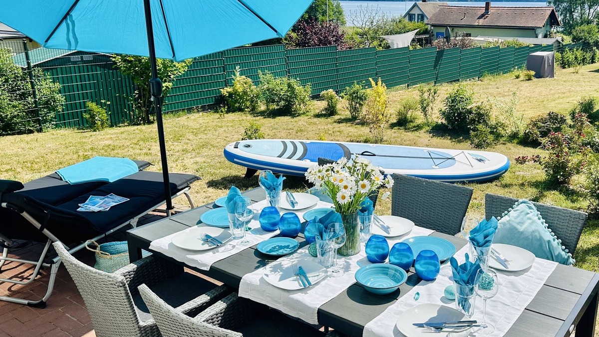 Plau am See House | Vacation home "MinaSee" directly on Lake Plau