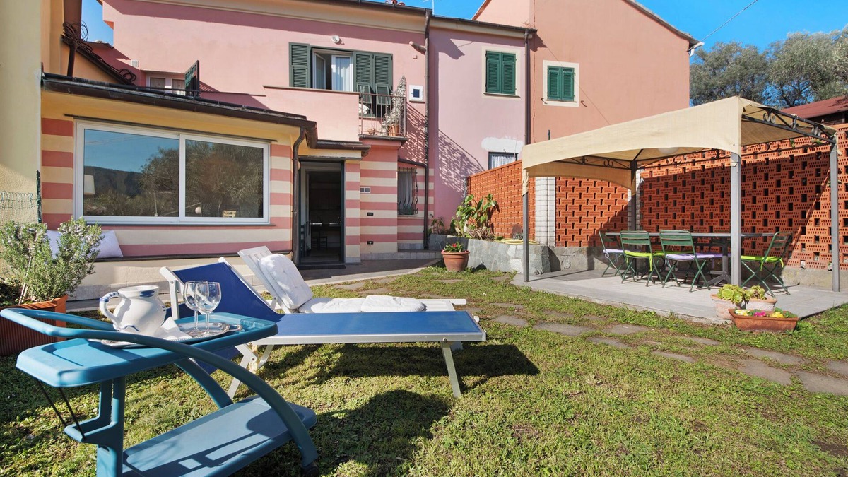 Riva Trigoso House | Vacation Home "Nonna Adele'" between Cinque Terre and Portofino