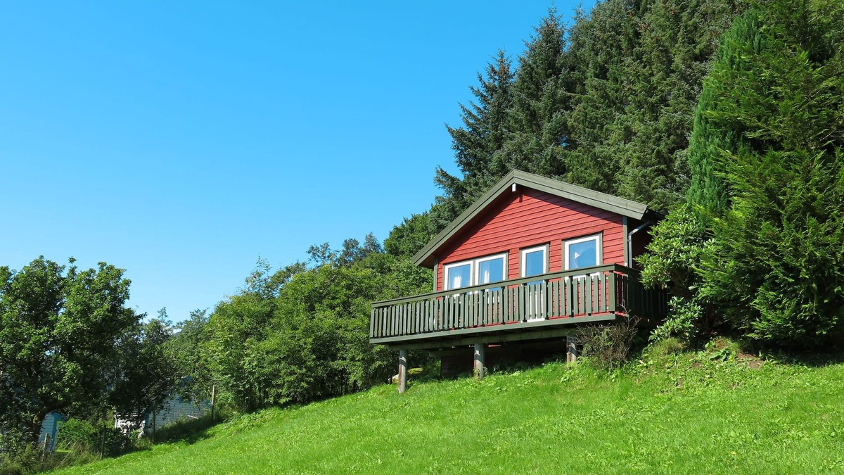 Hyllestad House | Vacation home Oasen by Interhome