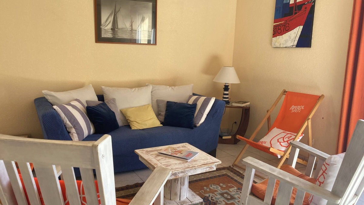 Mesquer House | Vacation home on enclosed land 800 metres from the beach and shops