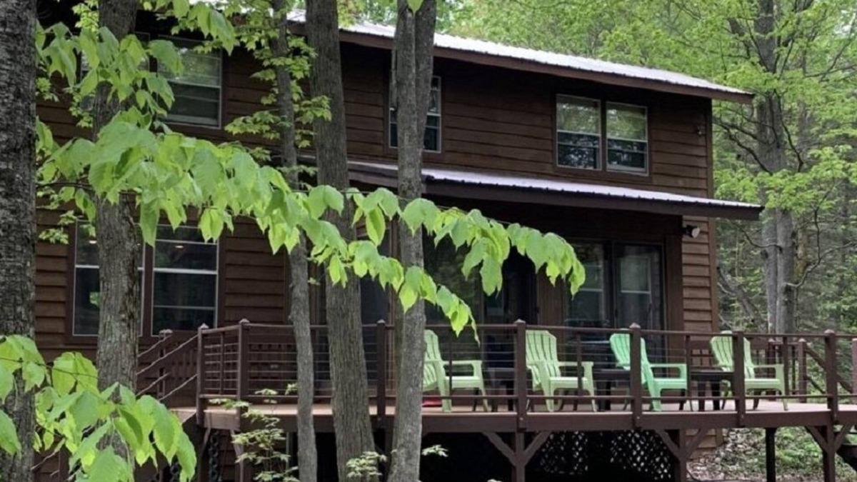 Thompsonville House | Vacation Home on the Betsie River