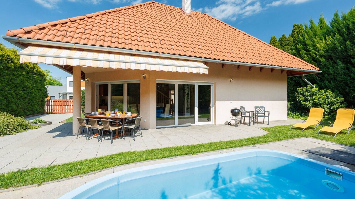 Siofok-Szabadifurdo House | Vacation home Perla by Interhome