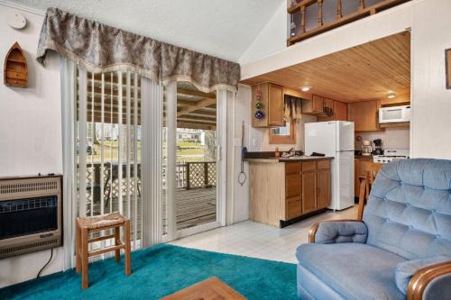 Russell House | Vacation Home Rental PM C-06