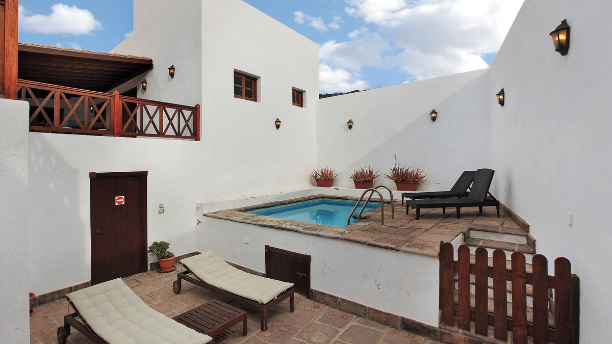 Los Silos House | Vacation Home “Rincón de Daute” with Sea View, Mountain View, Pool, Wi-Fi & Terrace