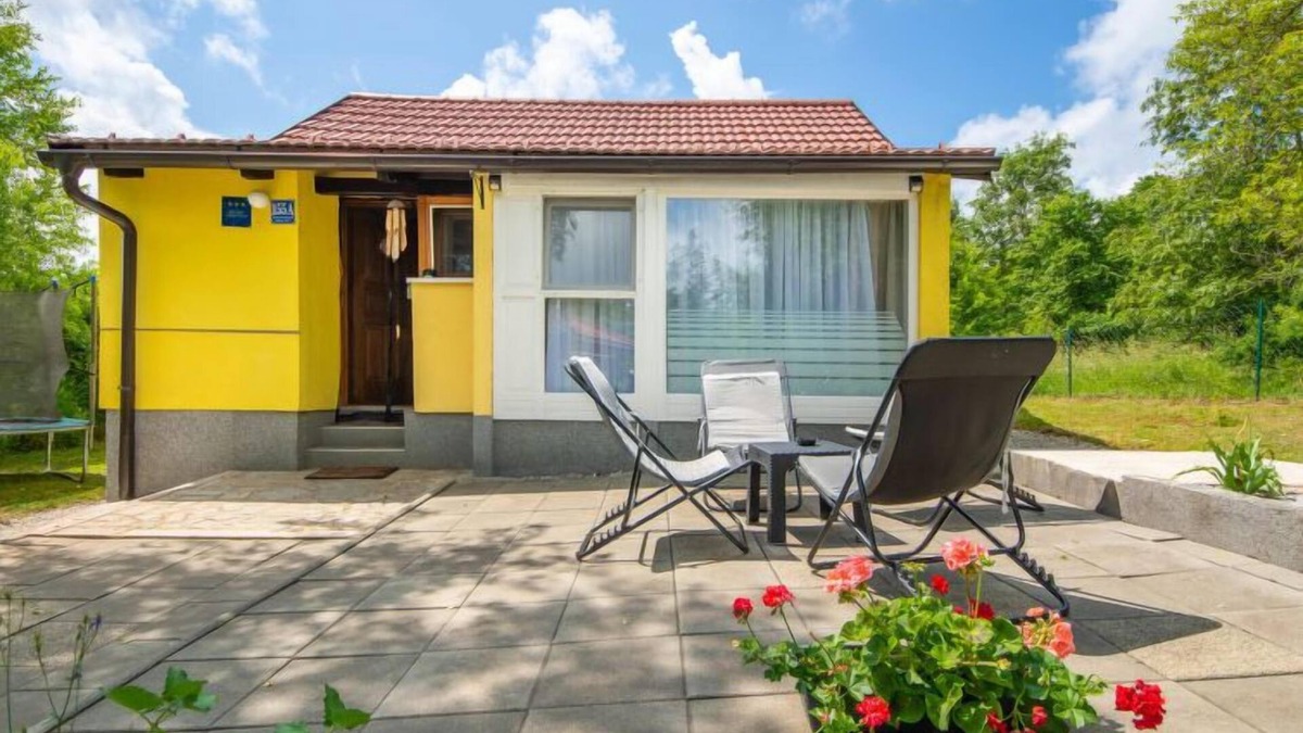 Tounj House | Vacation home Tina by Interhome