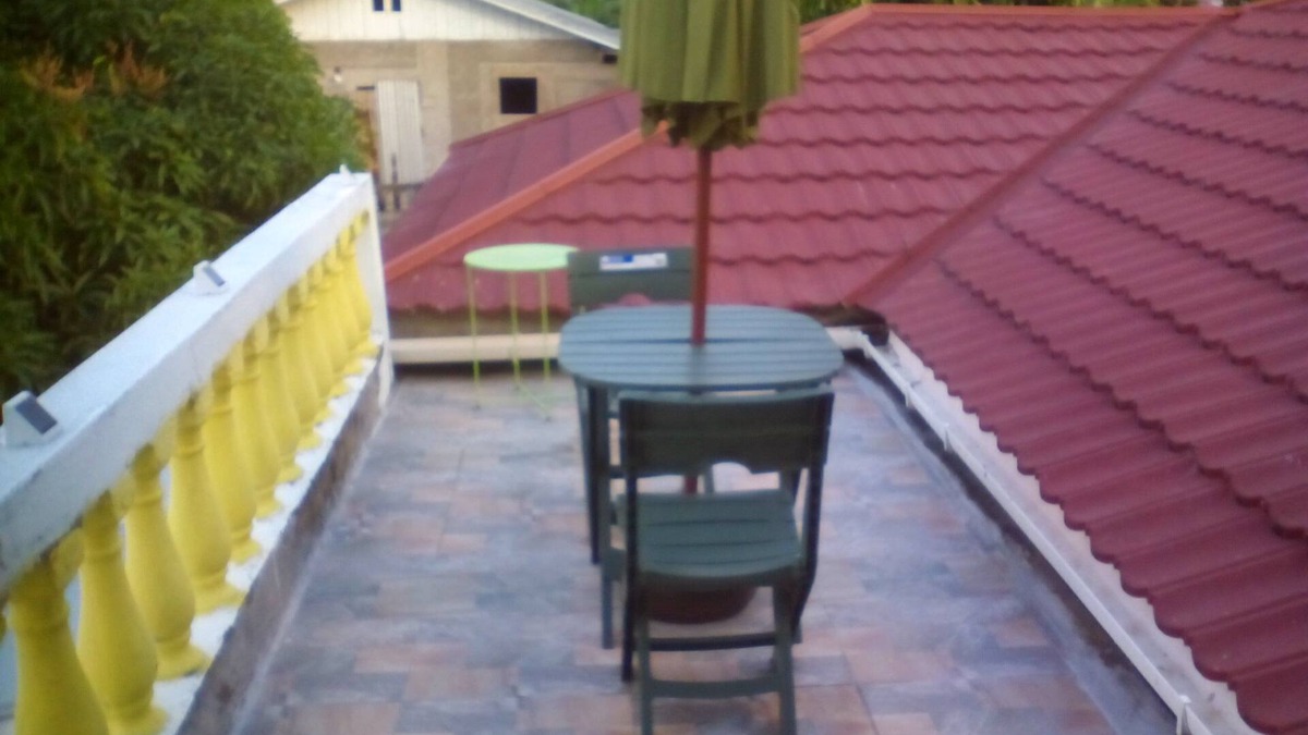 Buff Bay Apartment | Vacation Home- Upstairs Suite with Balcony in a Private Home Sky View