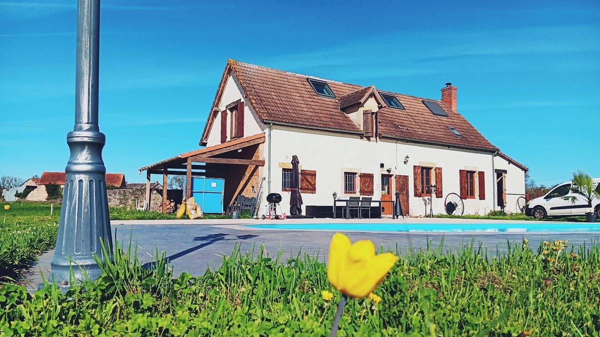 Vallon-en-Sully House | Vacation home with pool