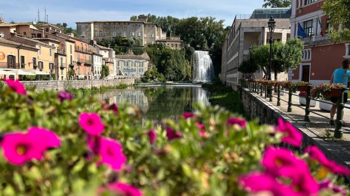 Isola del Liri Apartment | Vacation Home with Breathtaking View of Isola del Liri Waterfall