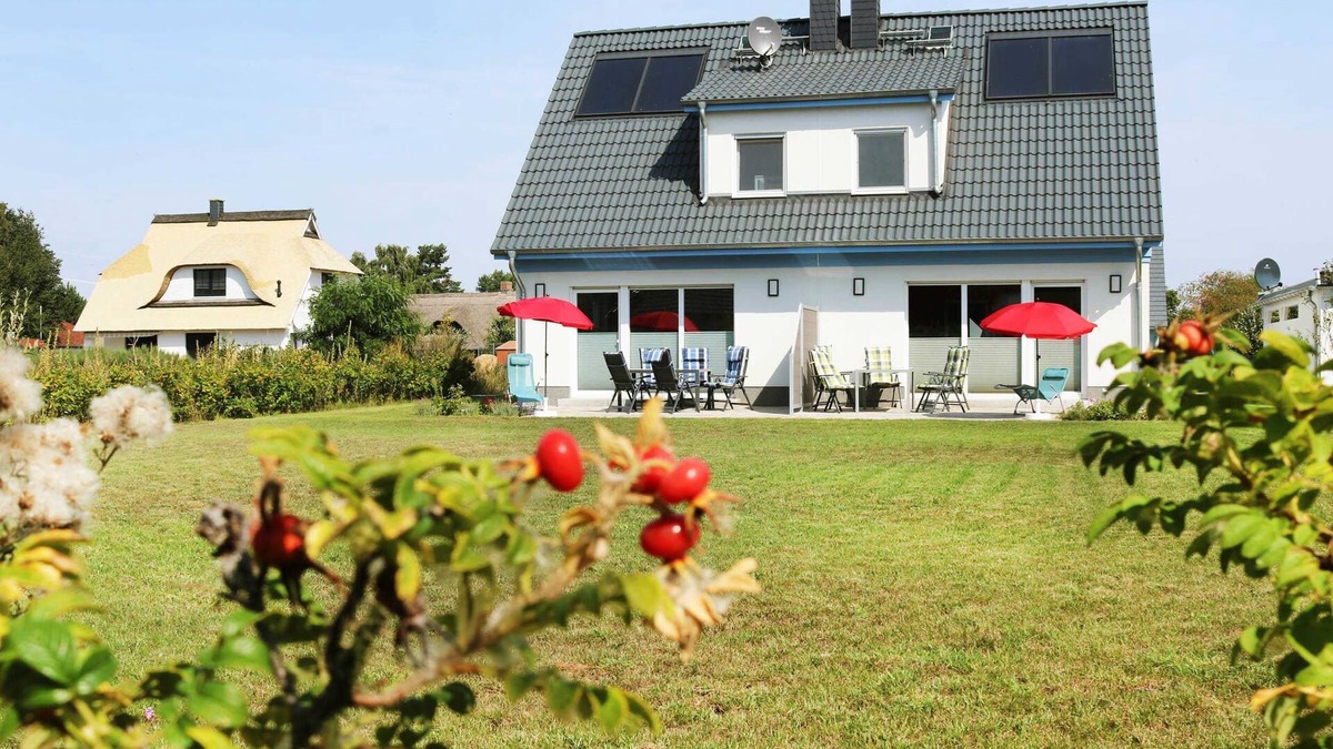 Karlshagen House | Vacation home Wis - Holiday home Wis-2 bedrooms up to max. 5 pers. and 1 baby