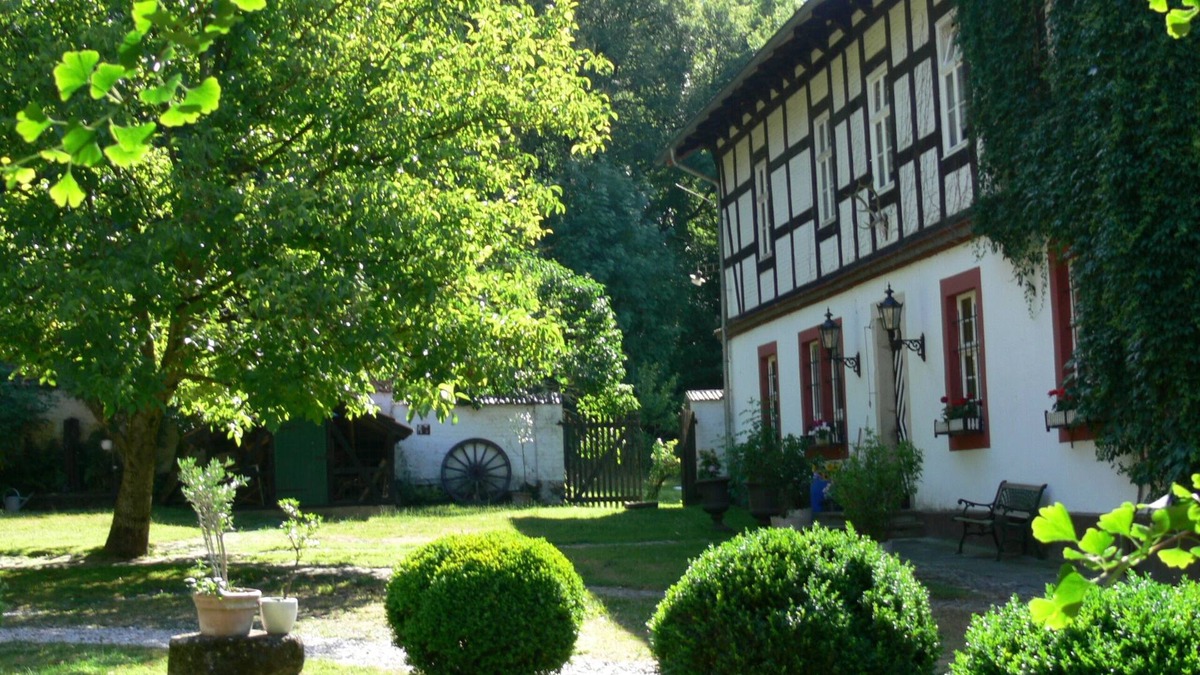 Altenbeken Apartment | Vacation in a historic forestry office in the Teutoburg Forest