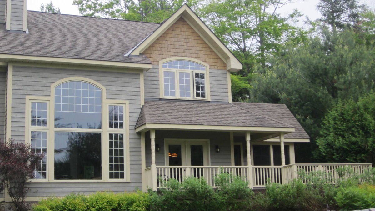 Port Carling Cottage | Vacation in Canada this summer! Enjoy it lakeside in Muskoka!