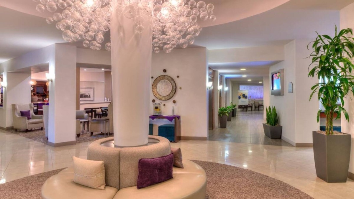 Buford Highway House | Vacation is Calling, Southern Comfort in the Heart of Atlanta! Parking, Pool!