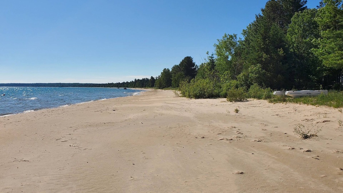 Millersburg House | Vacation on a beautiful Sandy Beach