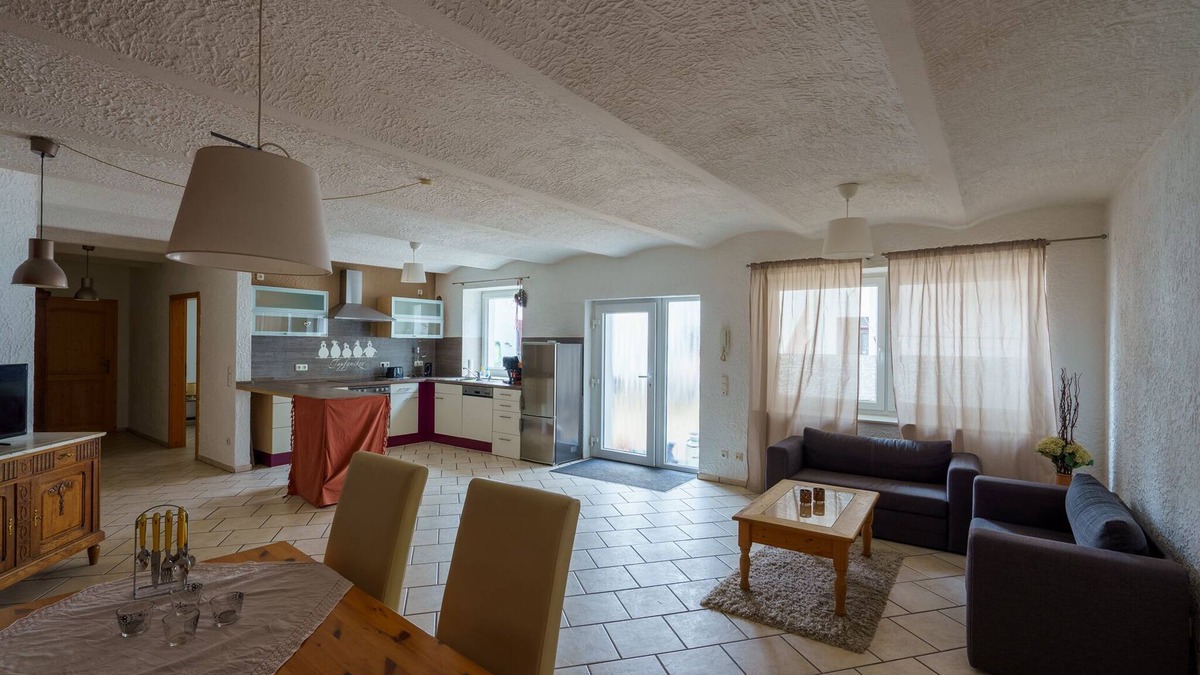 Geich-Obergeich Condo | Vacation on the riding stables