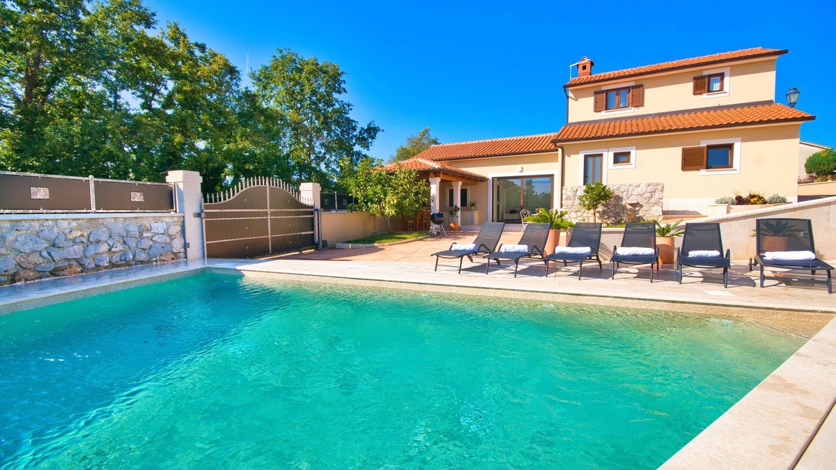 Muzini Villa | Vacation paradise Villa Ružmarin: private pool, air conditioning and pure nature!