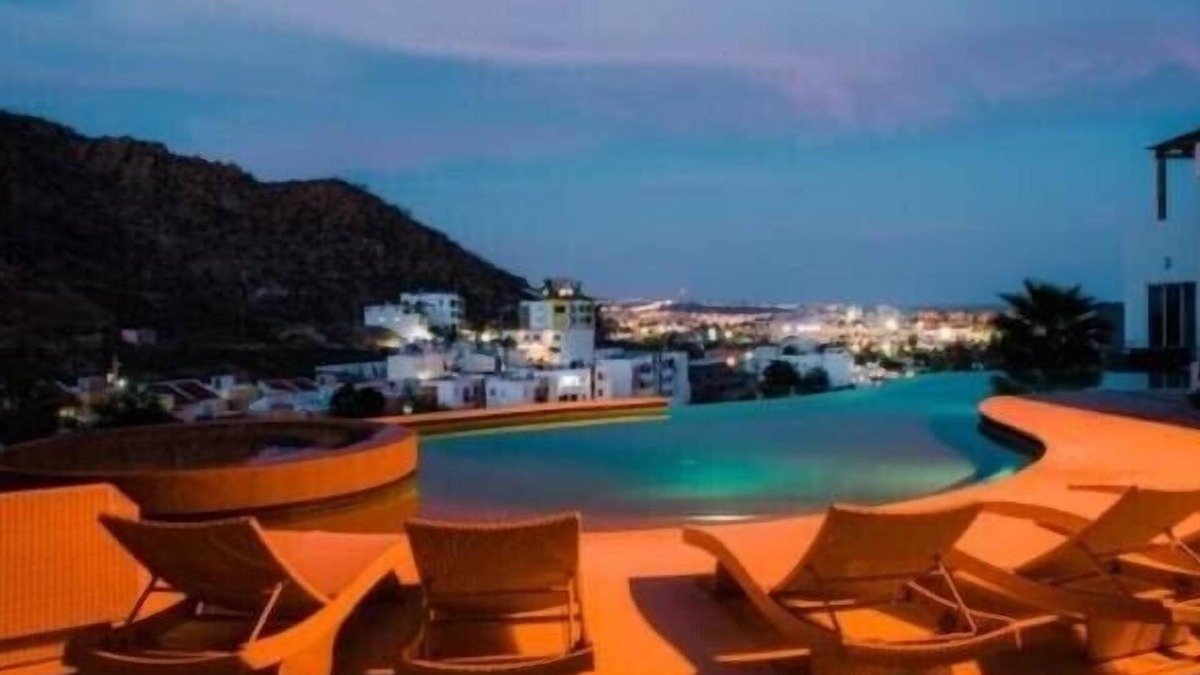 Libertad Condo | Vacation ready condo with ocean views(Cabo San Lucas)