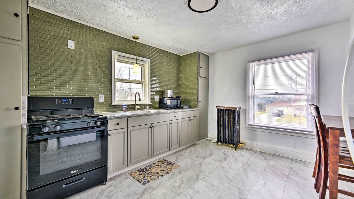 Lackawanna Cottage | Vacation Rental ~ 2 Mi to Highmark Stadium!