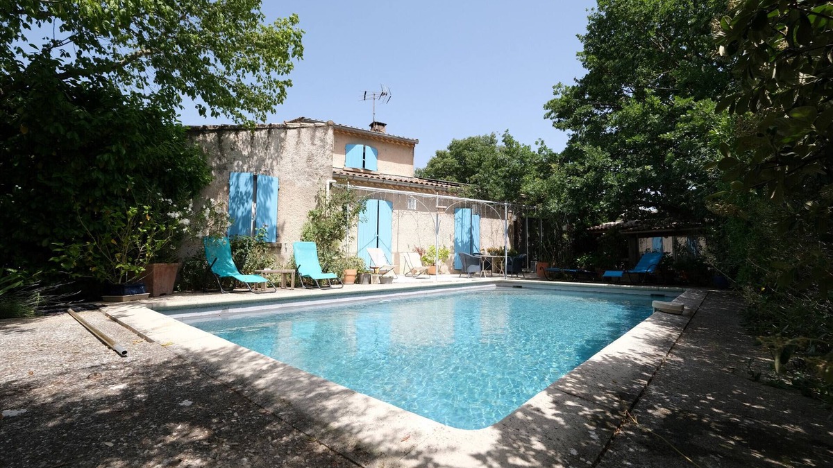 Oppede Ski Chalet | Vacation rental house with pool OPPEDE LS2-393