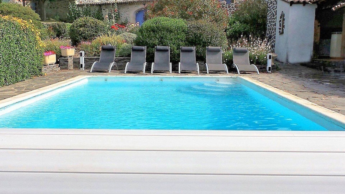 Aubignas Apartment | Vacation rental in Southern Ardèche for 6 people