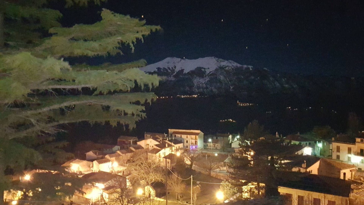Civita d'Antino Villa | Vacation Rental House Civita d'Antino - Mountain House with Garden in Abruzzo