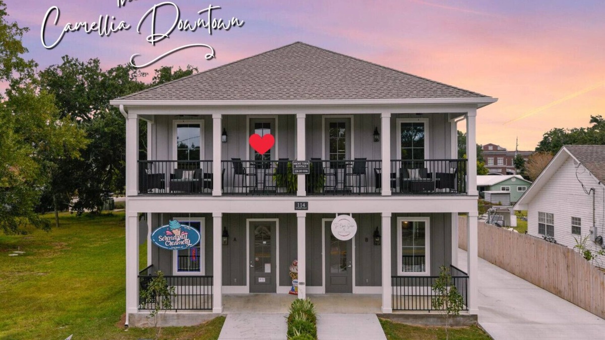 Long Beach Apartment | Vacation Rental Oasis in Downtown Long Beach - Your Gateway to Gulf Coast Bliss!