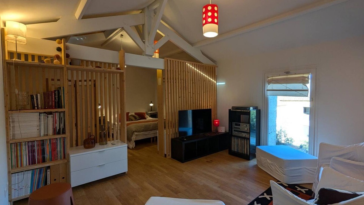 Rivieres Cottage | Vacation rental with private terrace, WIFI, pets allowed, electric charging in Rivières