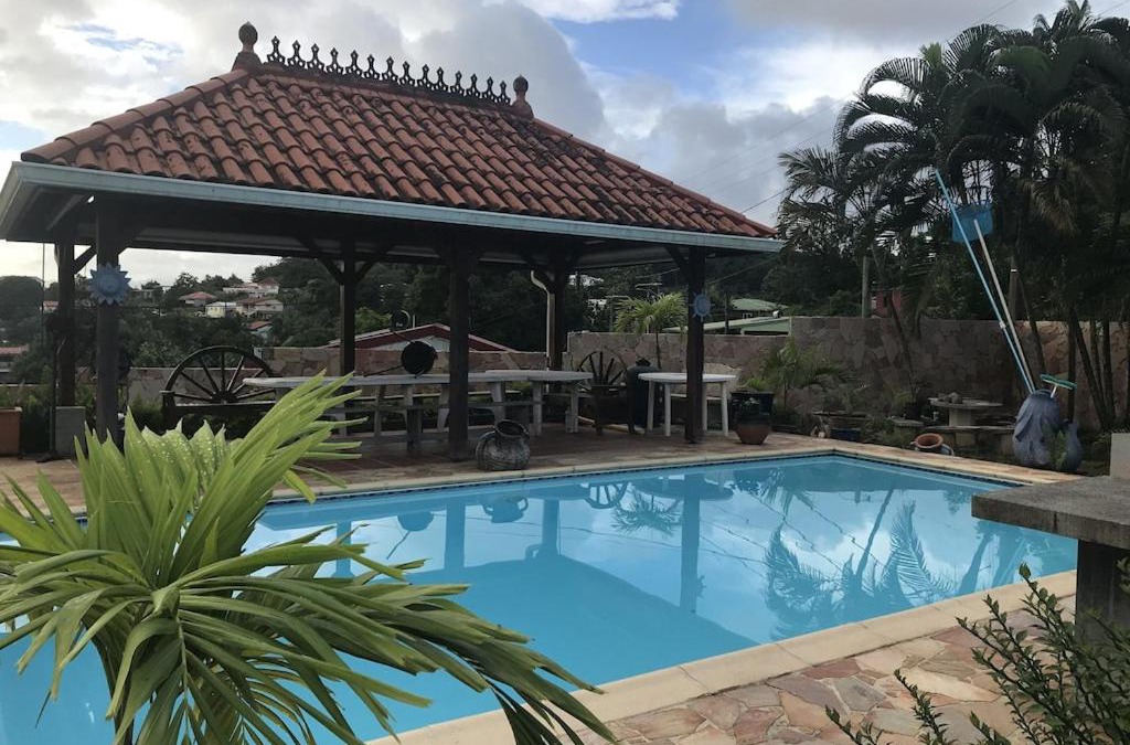 Ducos Apartment | vacation rentals low villa